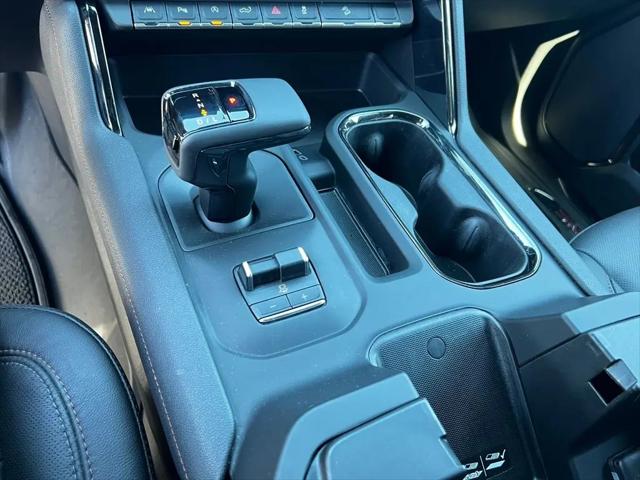 2025 GMC Sierra 1500 4WD Crew Cab Short Box AT4
