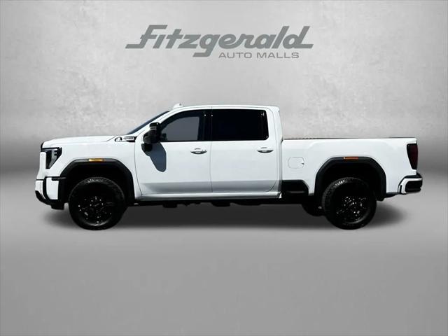 2025 GMC Sierra 2500HD 4WD Crew Cab Standard Bed AT4