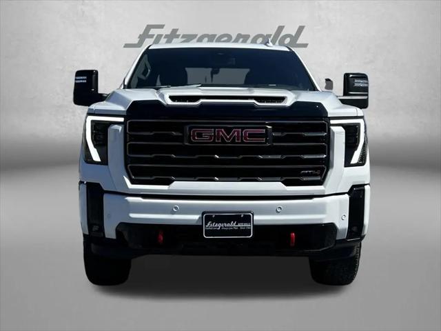 2025 GMC Sierra 2500HD 4WD Crew Cab Standard Bed AT4