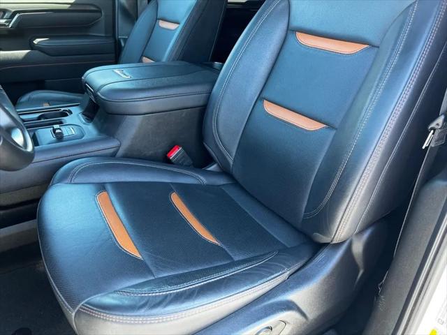 2025 GMC Sierra 2500HD 4WD Crew Cab Standard Bed AT4