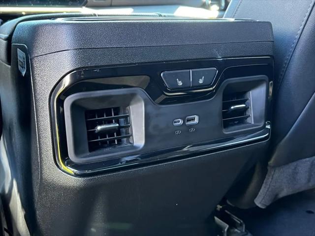 2025 GMC Sierra 2500HD 4WD Crew Cab Standard Bed AT4