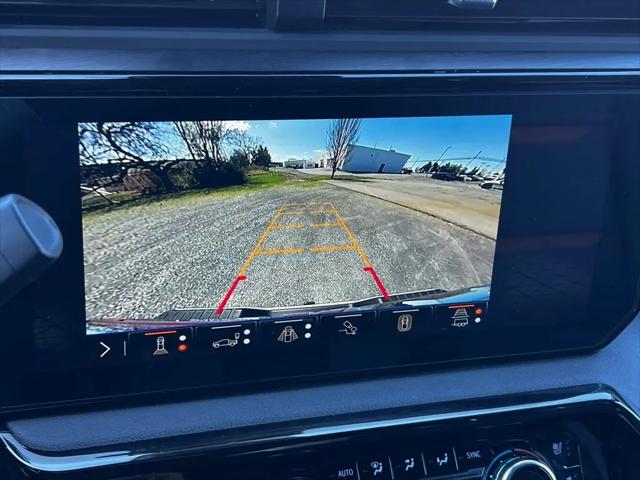 2025 GMC Sierra 2500HD 4WD Crew Cab Standard Bed AT4