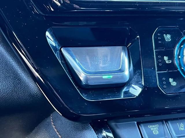 2025 GMC Sierra 2500HD 4WD Crew Cab Standard Bed AT4