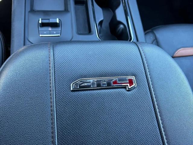 2025 GMC Sierra 2500HD 4WD Crew Cab Standard Bed AT4