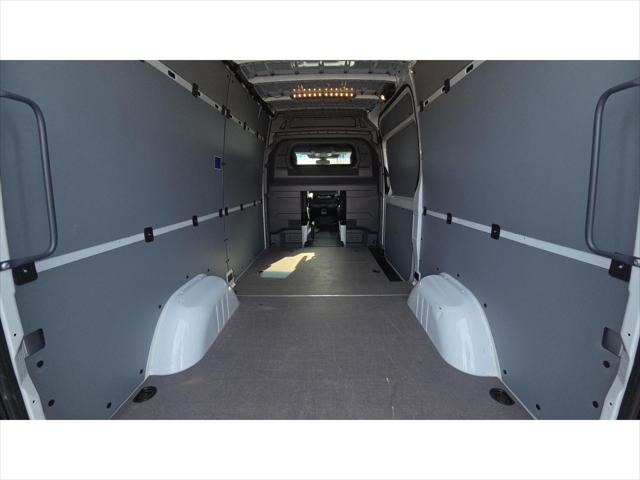 2023 Mercedes-Benz Sprinter 2500 Standard Roof 4-Cyl Diesel HO