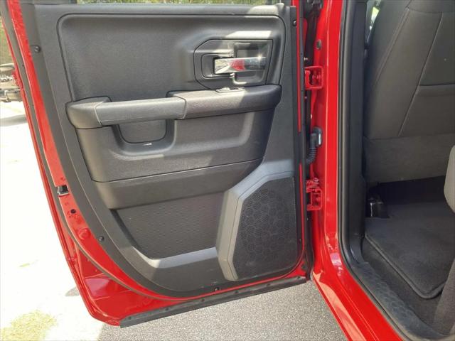2024 Ram 1500 Classic Warlock Quad Cab 4x4 6'4" Box