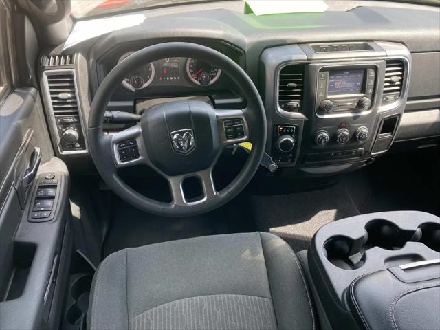 2024 Ram 1500 Classic Warlock Quad Cab 4x4 6'4" Box