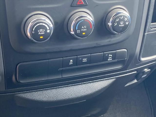 2024 Ram 1500 Classic Warlock Quad Cab 4x4 6'4" Box