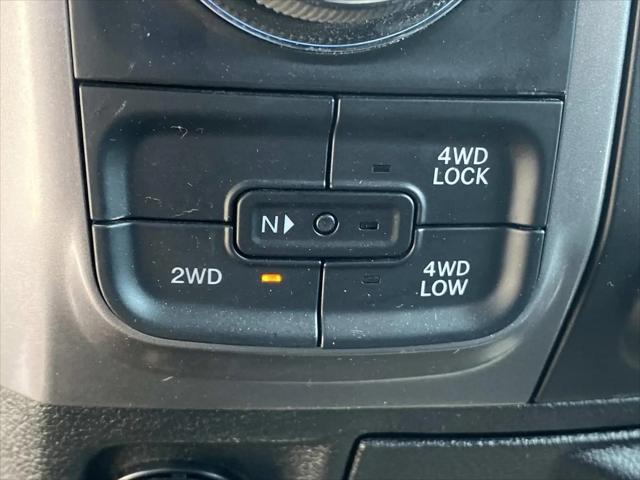 2024 Ram 1500 Classic Warlock Quad Cab 4x4 6'4" Box