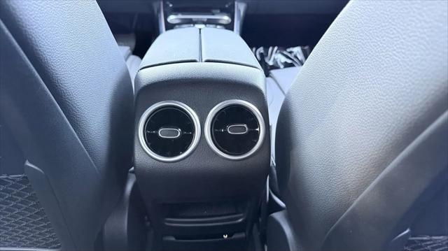 2025 Mercedes-Benz EQB 250 EQB 250+