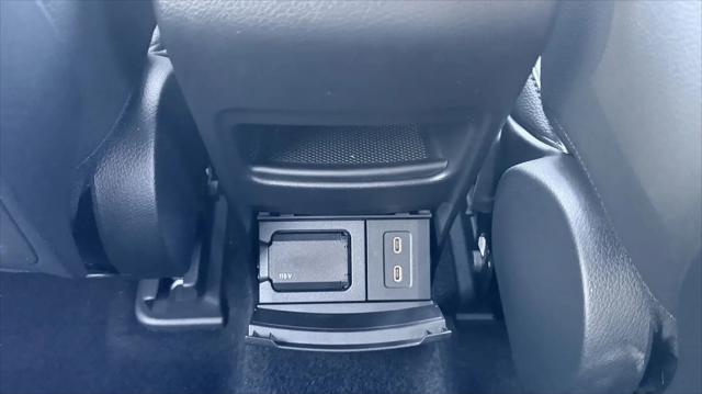 2025 Mercedes-Benz EQB 250 EQB 250+