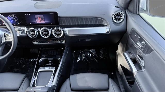 2025 Mercedes-Benz EQB 250 EQB 250+