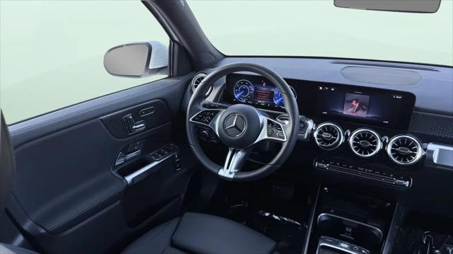 2025 Mercedes-Benz EQB 250 EQB 250+