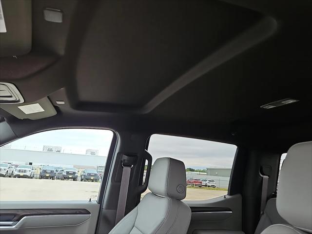 2026 GMC Sierra 1500 Crew Cab, Short Bed, SLT, 4WD