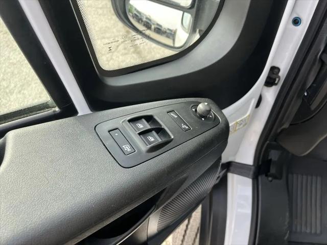 2025 Ram ProMaster 2500 Cargo Van Tradesman High Roof 159" WB w/Pass Seat