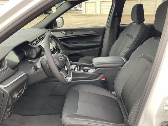 2026 Jeep Grand Cherokee L Altitude 4x4