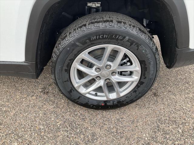 2026 Jeep Grand Cherokee L Altitude 4x4