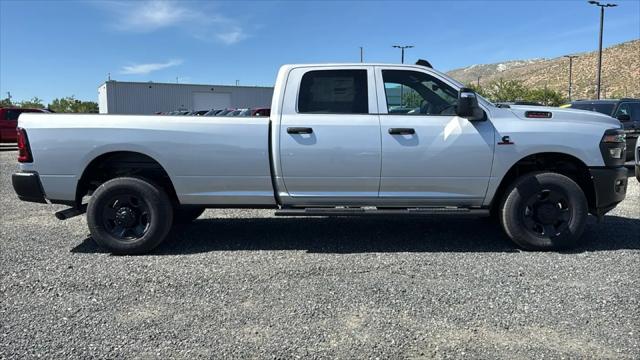 2026 Ram 3500 Tradesman Crew Cab 4x4 8' Box