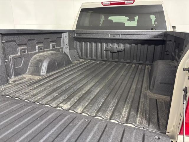 2026 Chevrolet Silverado 1500 4WD Crew Cab Short Bed Custom Trail Boss
