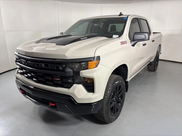 2026 Chevrolet Silverado 1500 4WD Crew Cab Short Bed Custom Trail Boss