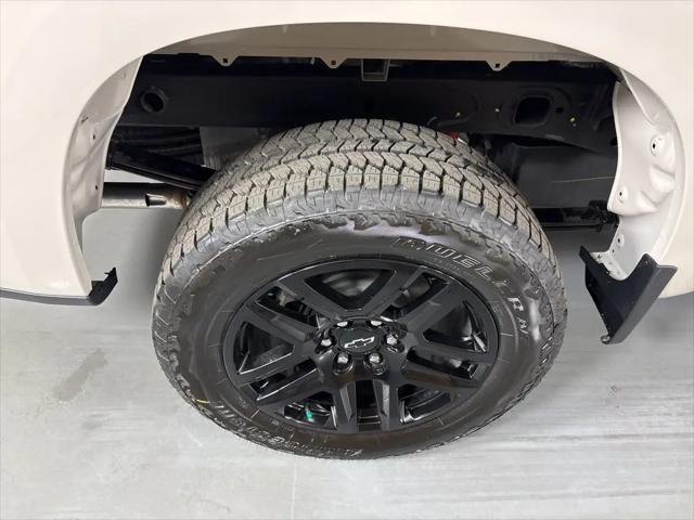 2026 Chevrolet Silverado 1500 4WD Crew Cab Short Bed Custom Trail Boss