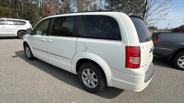 2010 Chrysler Town & Country Touring
