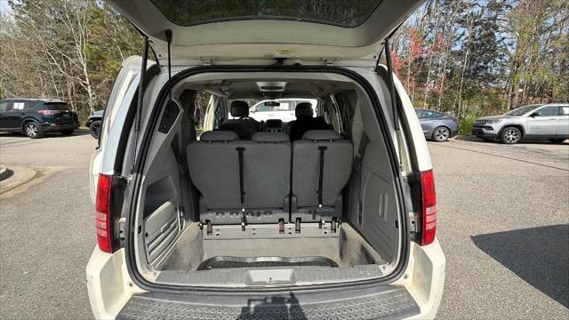 2010 Chrysler Town & Country Touring