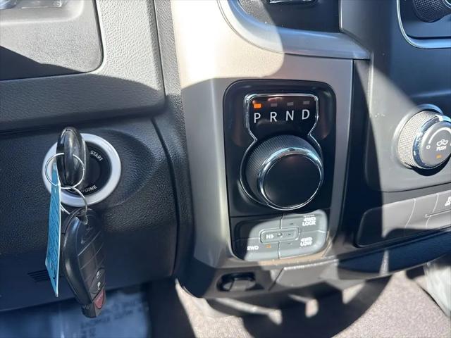 2017 Ram 1500 SLT Quad Cab 4x4 6'4" Box