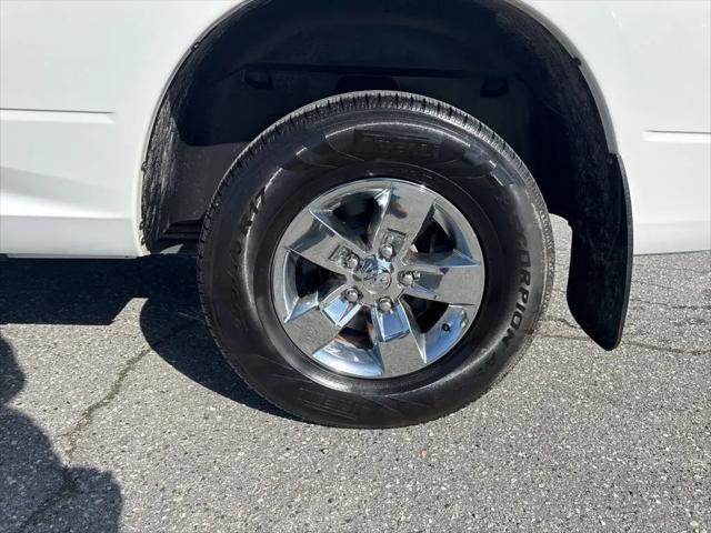 2017 Ram 1500 SLT Quad Cab 4x4 6'4" Box