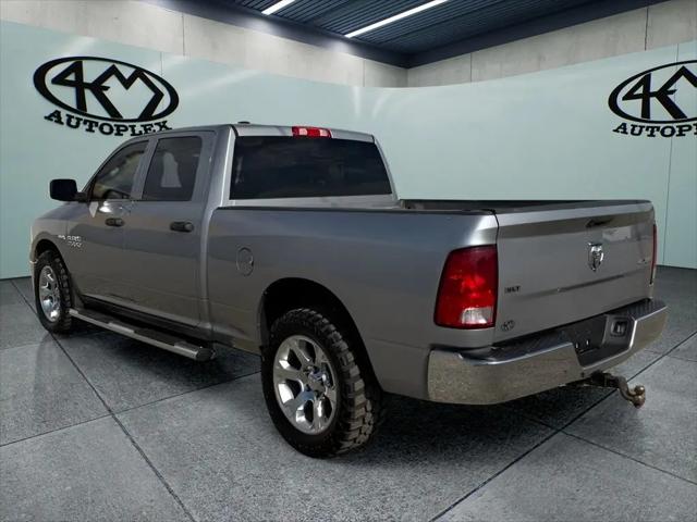 2022 Ram 1500 Classic SLT Crew Cab 4x4 6'4" Box