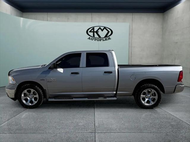 2022 Ram 1500 Classic SLT Crew Cab 4x4 6'4" Box