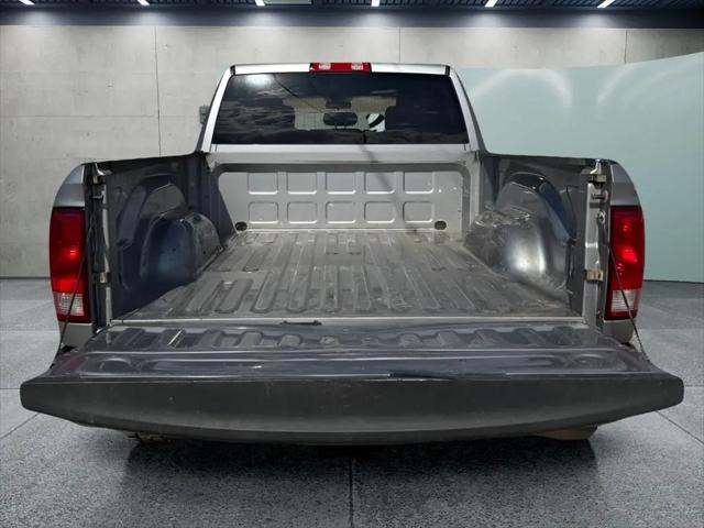 2022 Ram 1500 Classic SLT Crew Cab 4x4 6'4" Box