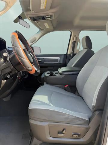 2022 Ram 1500 Classic SLT Crew Cab 4x4 6'4" Box