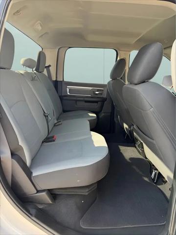 2022 Ram 1500 Classic SLT Crew Cab 4x4 6'4" Box