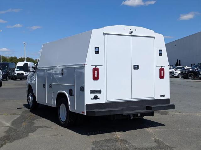 2027 Ford E-Series Cutaway E-Series Cutaway