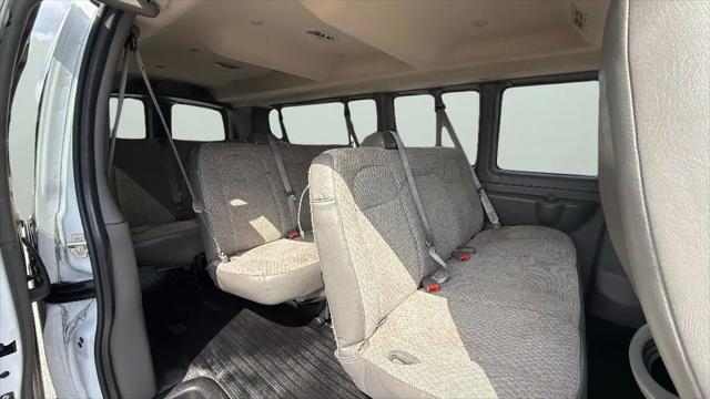 2023 Chevrolet Express Passenger RWD 3500 Extended Wheelbase LS