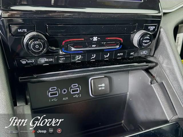 2026 Jeep Grand Cherokee Laredo 4x2