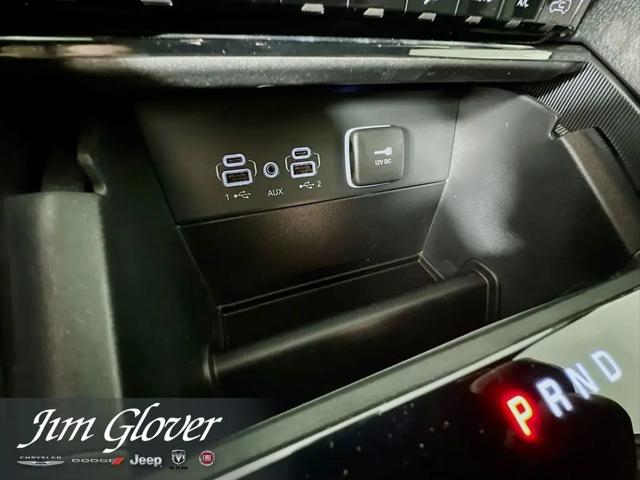 2026 Jeep Grand Cherokee Laredo 4x2