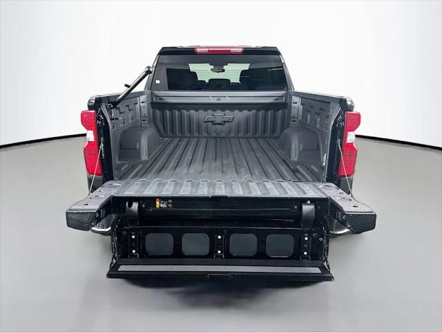 2024 Chevrolet Silverado 1500 4WD Crew Cab Short Bed Custom Trail Boss