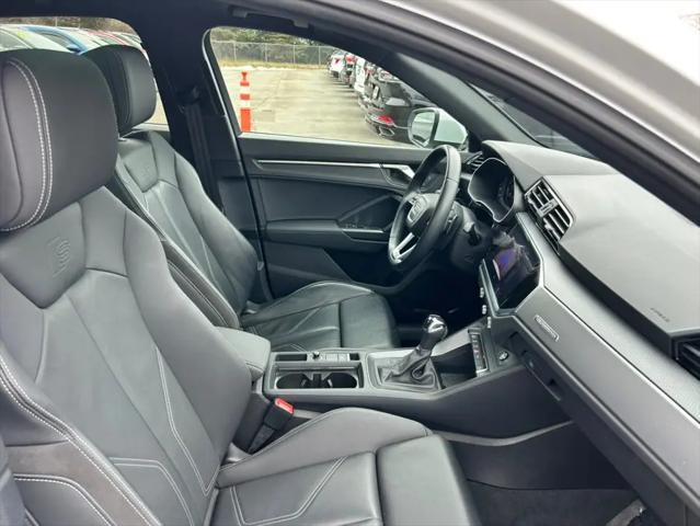 2022 Audi Q3 Premium 45 TFSI S line quattro Tiptronic