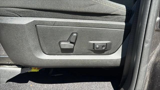 2022 Ram 1500 Classic Warlock Quad Cab 4x4 6'4" Box