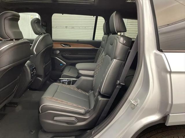 2026 Jeep Grand Cherokee L Summit 4x4