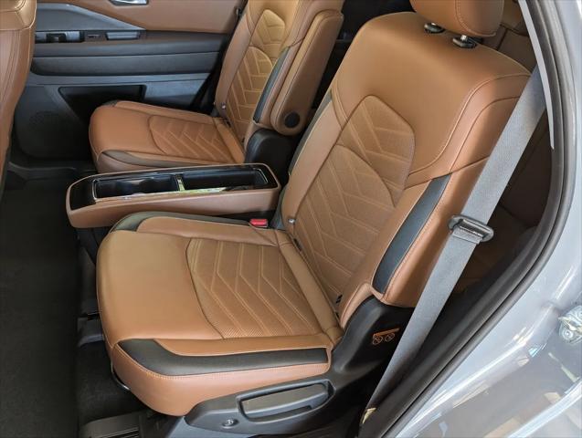 2025 Nissan Pathfinder Platinum 4WD
