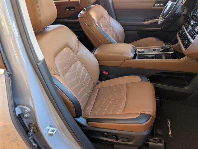 2025 Nissan Pathfinder Platinum 4WD