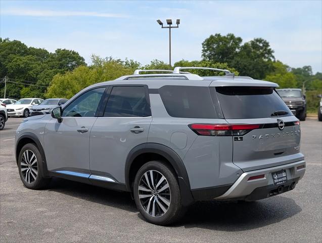 2025 Nissan Pathfinder Platinum 4WD
