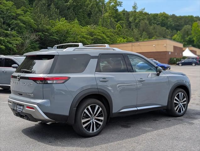 2025 Nissan Pathfinder Platinum 4WD