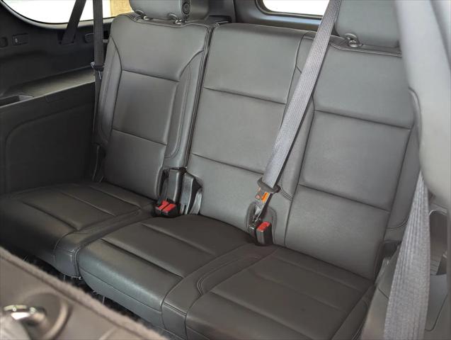 2024 Chevrolet Suburban 2WD LT