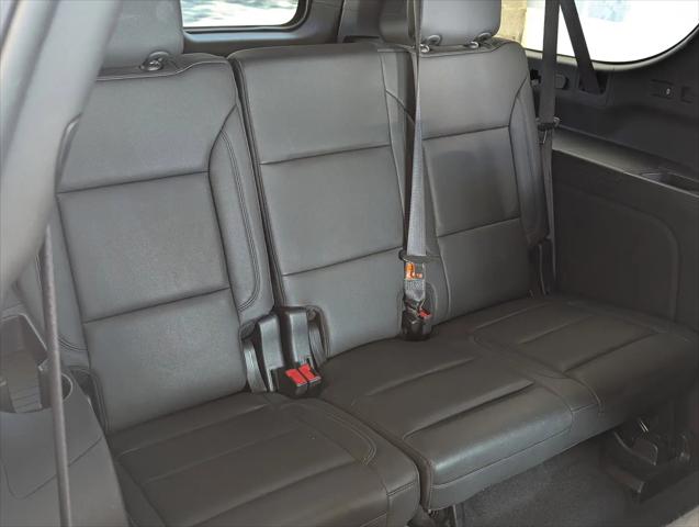 2024 Chevrolet Suburban 2WD LT