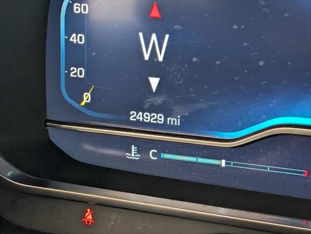 2024 Chevrolet Suburban 2WD LT