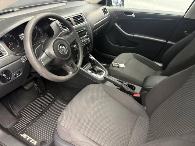 2013 Volkswagen Jetta 2.0L S